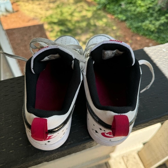 Nike Kids Court Borough‎ 2 SE White Very Berry Size 5.5Y - Picture 6 of 9